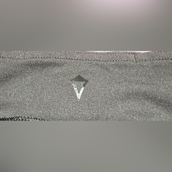 🌟NWOT🌟 Ivivva: Girls Reversible Shorts - Size 14 - Picture 7 of 11